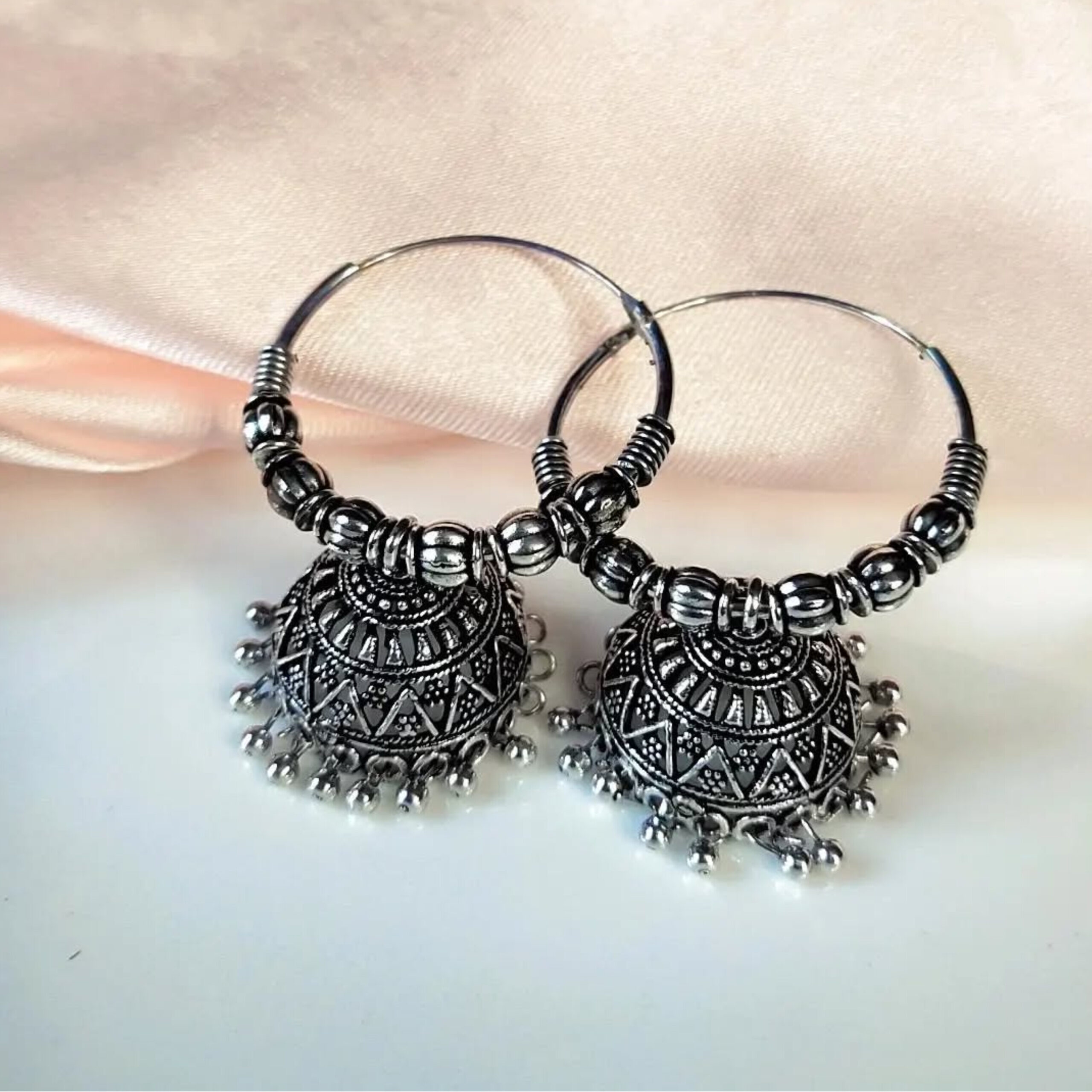 Loop Oxidized Jhumka