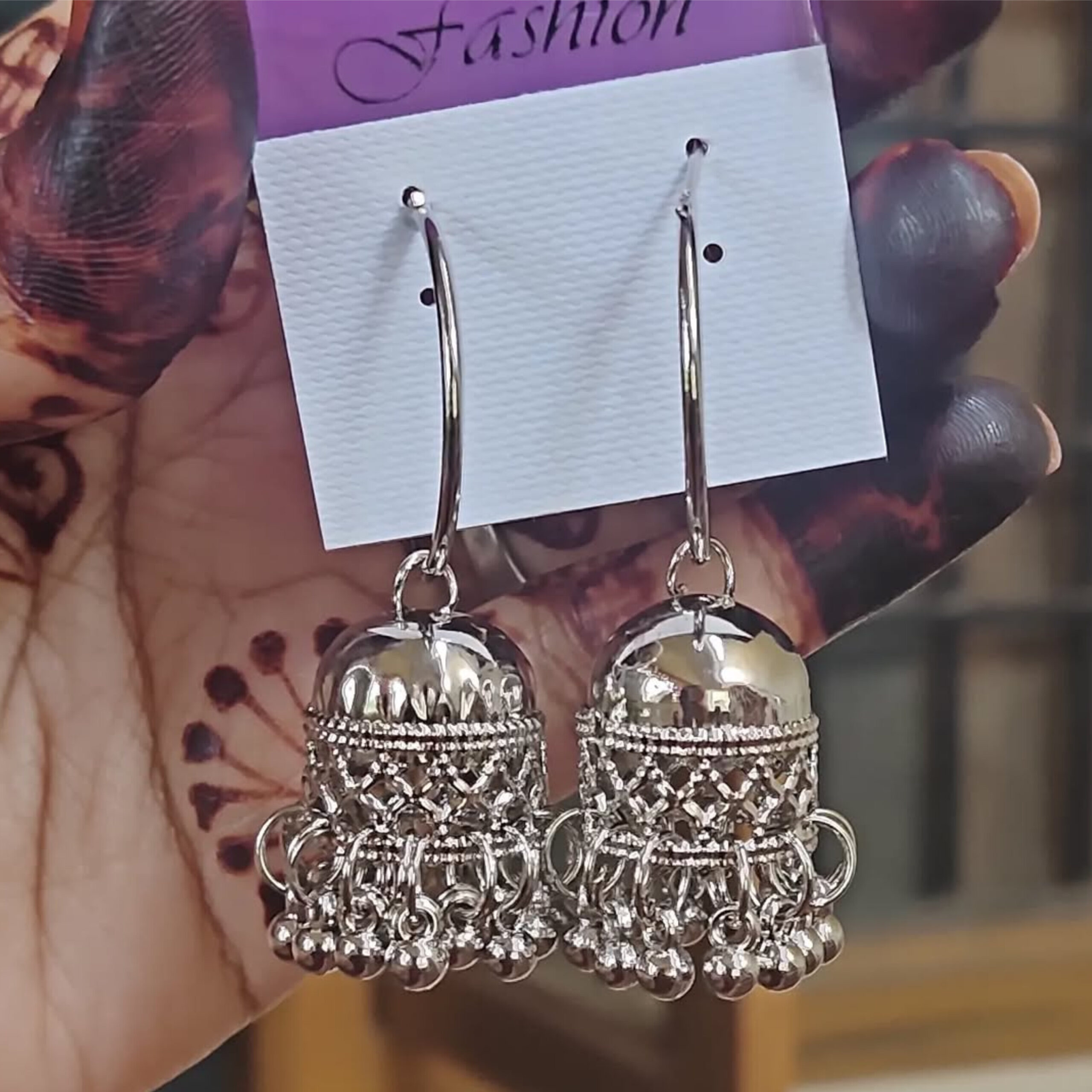Weightless Hoop Jhumka