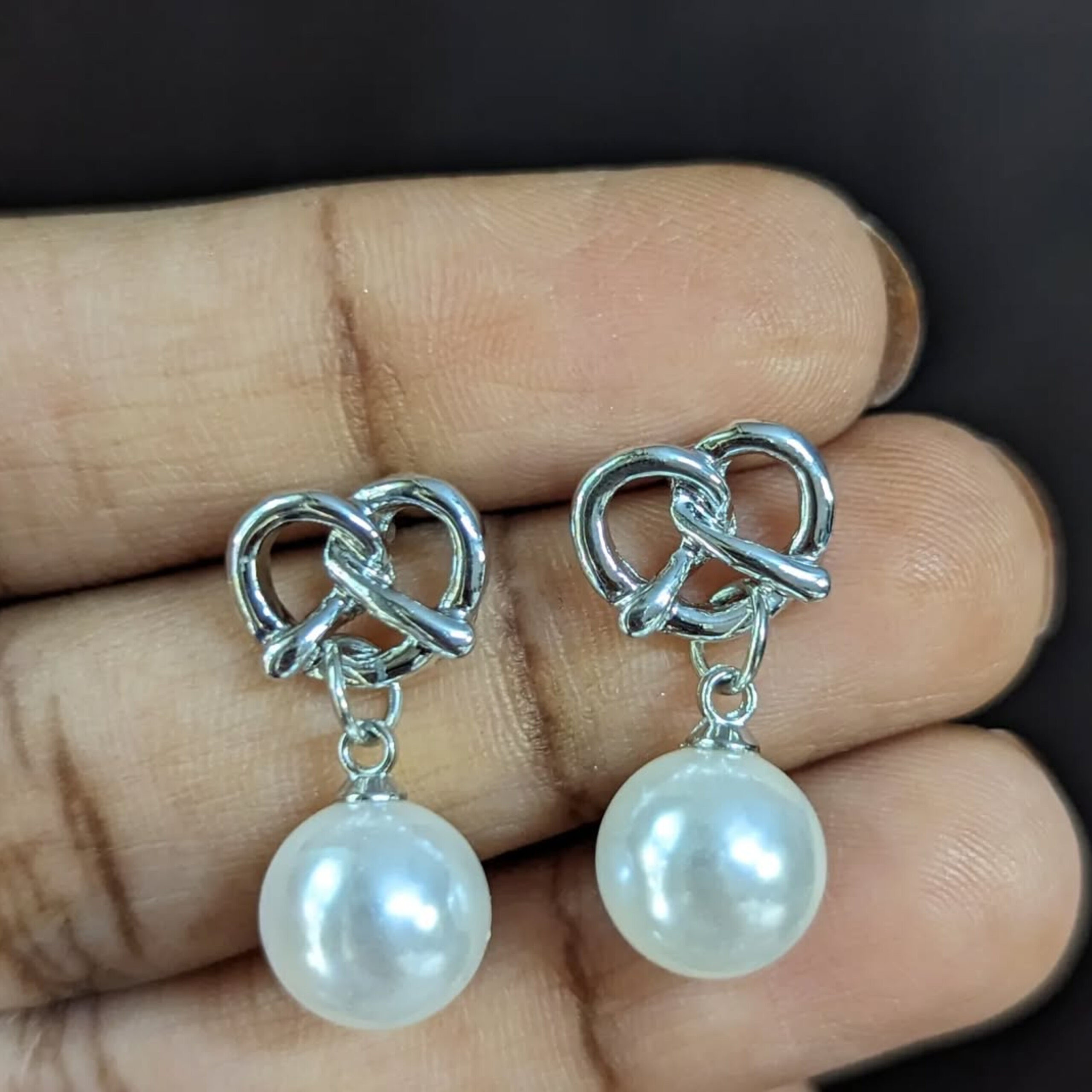 Pearl Drop Earring