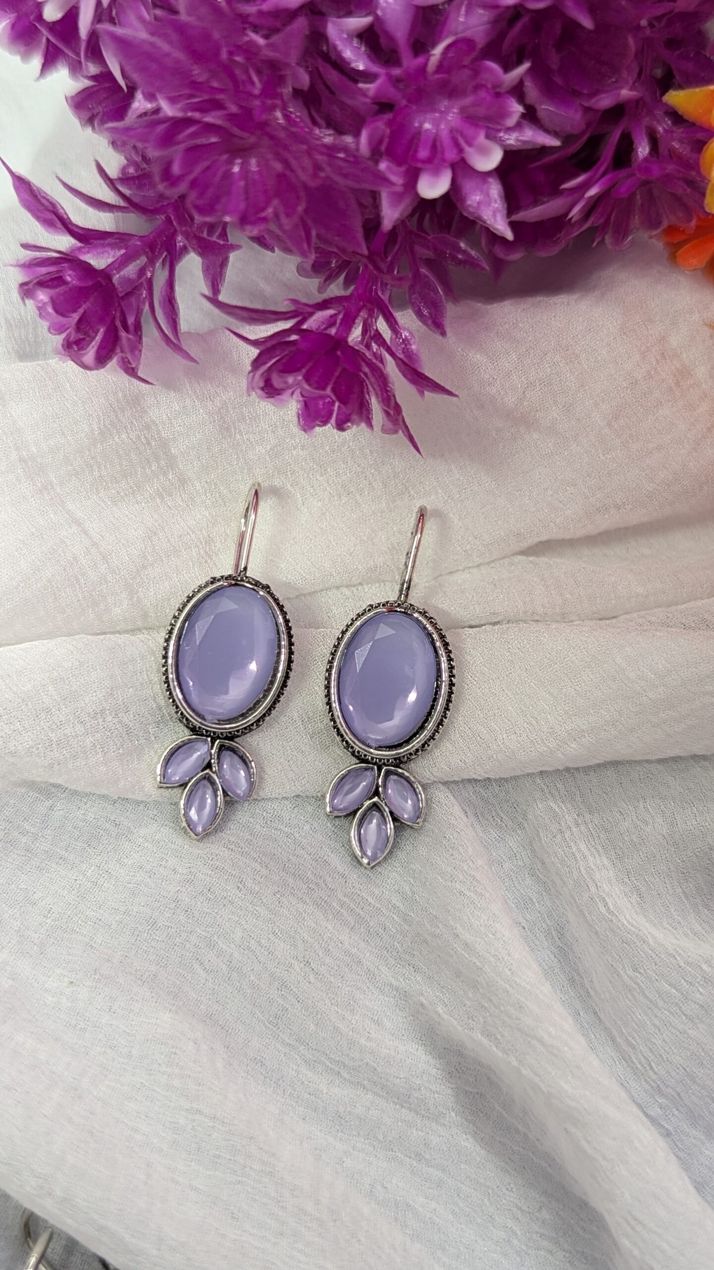 Hook oxidised earrings_Lavender