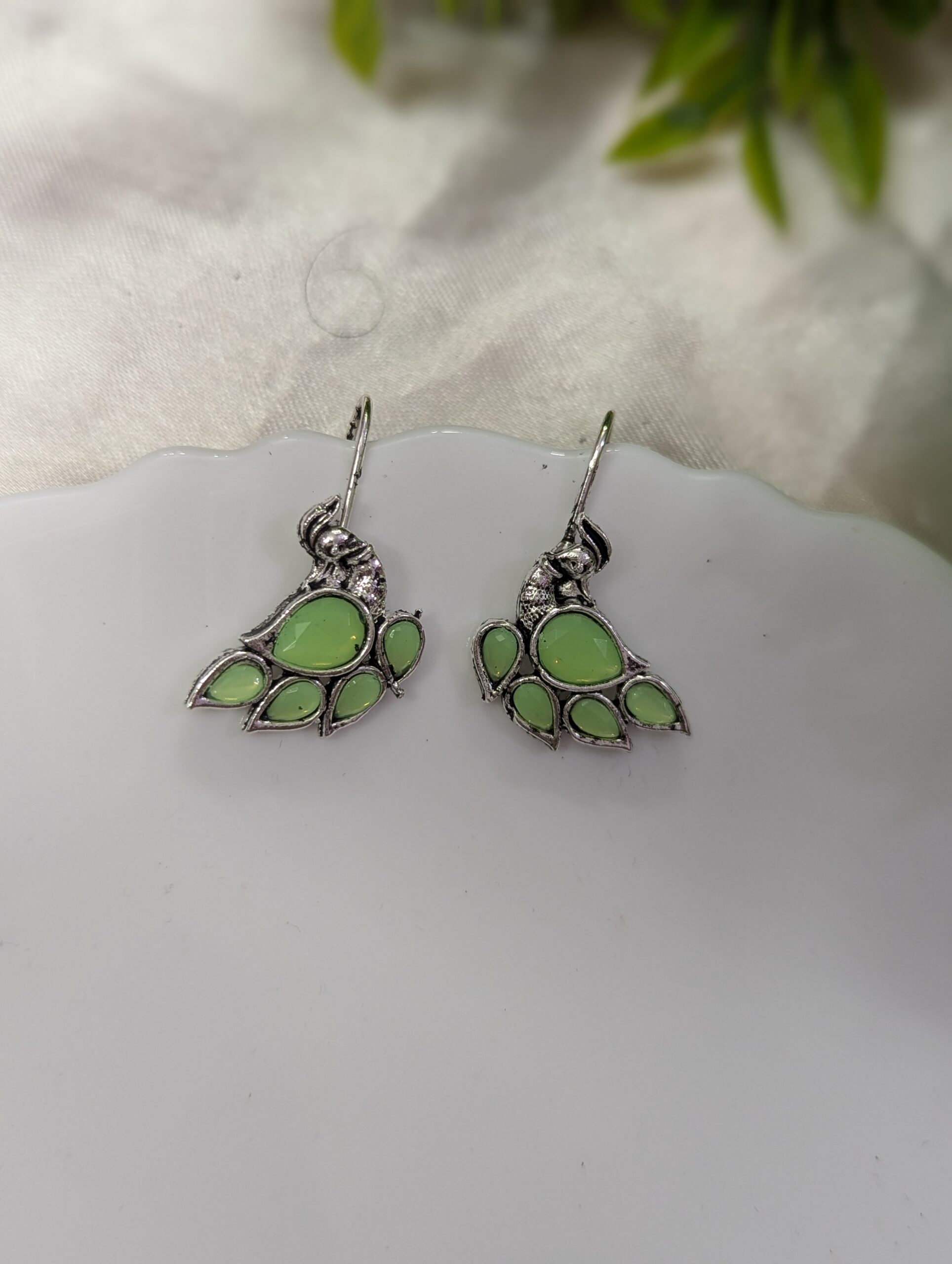 Hook oxidised earrings _Green