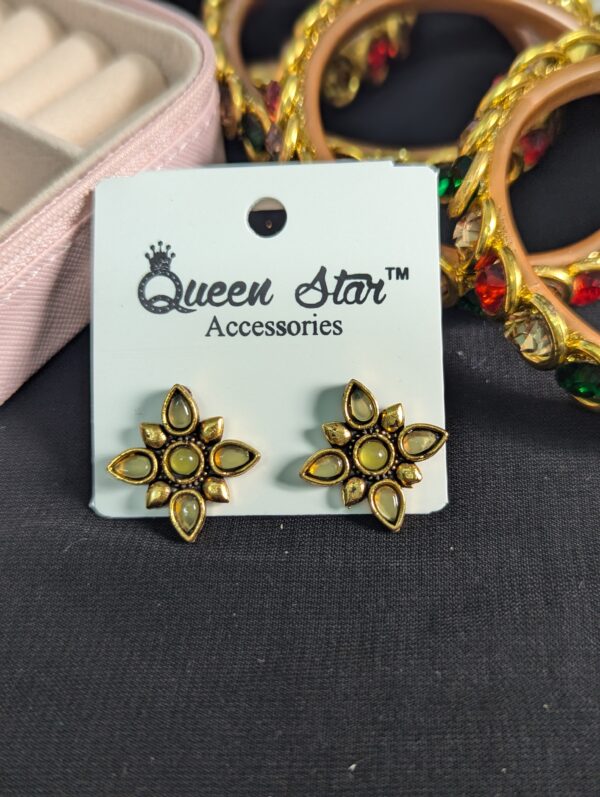 Oxidized earring_Stud