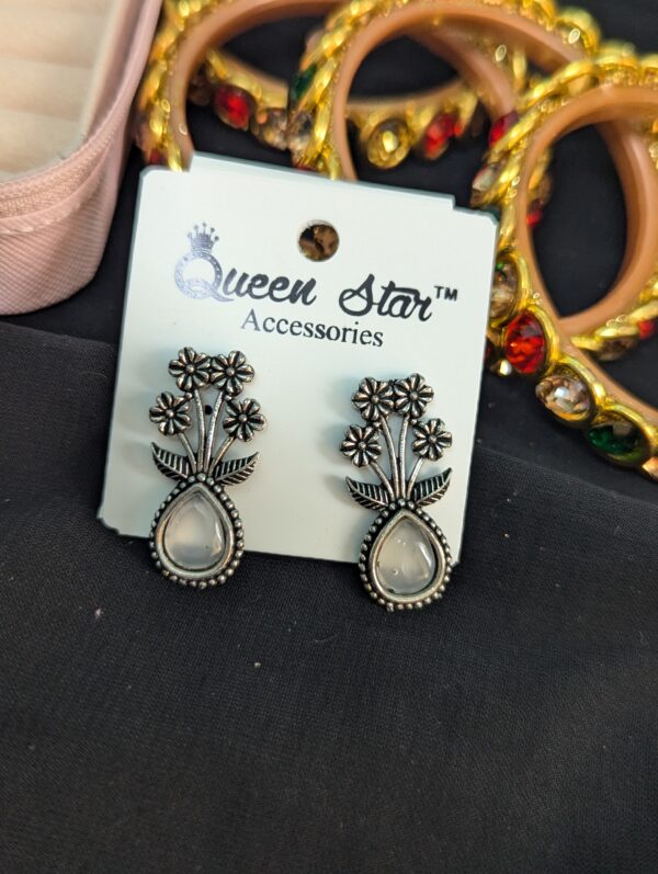 Oxidized earring