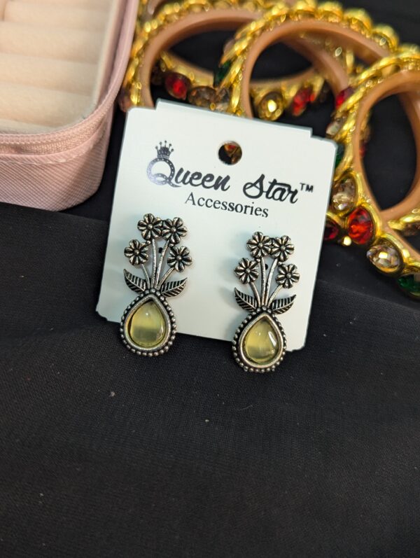 Oxidized earring