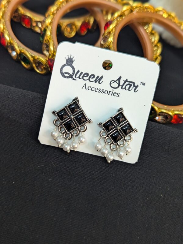 Oxidized earring
