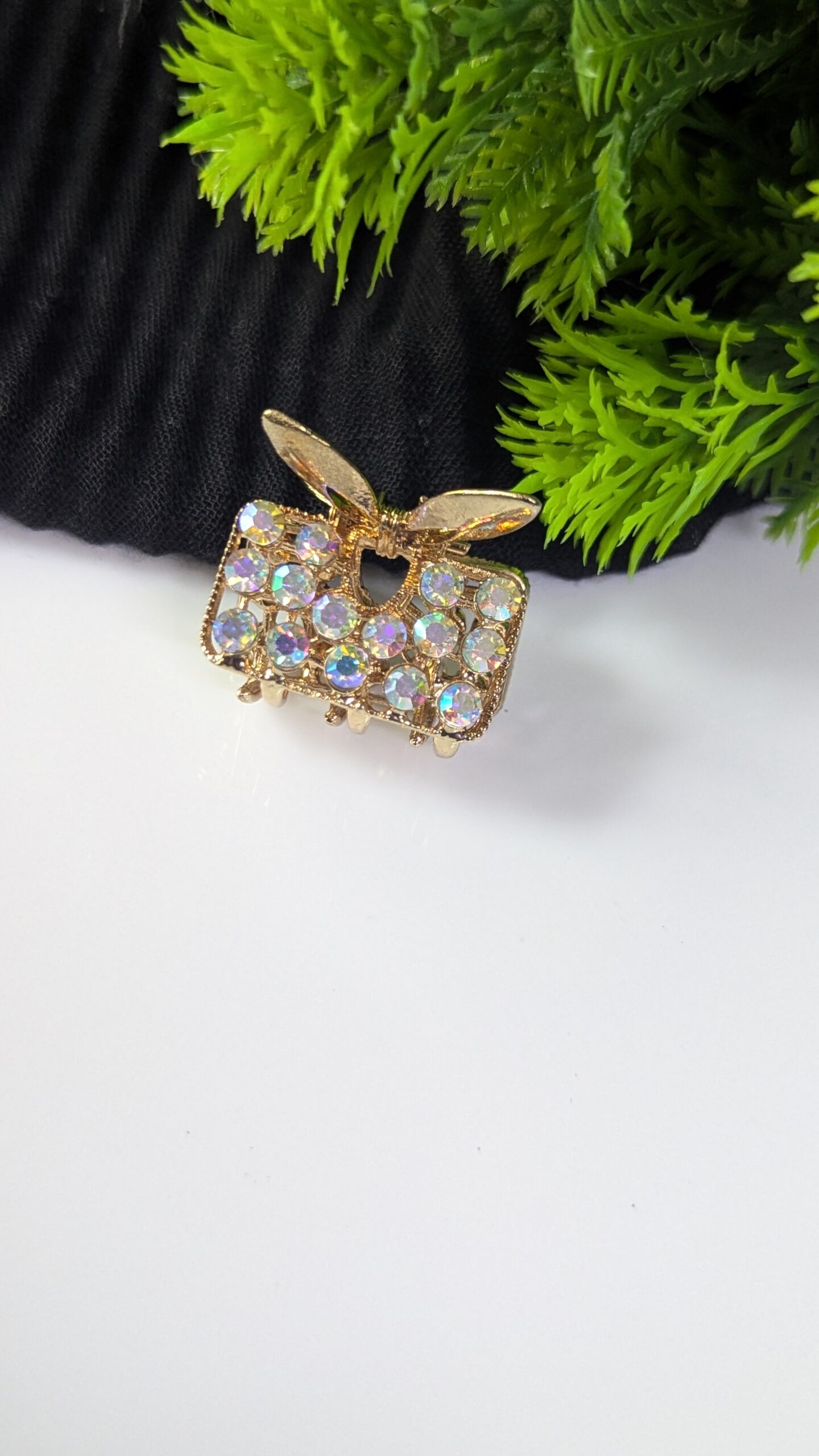 Metal Multi-stone Clutches