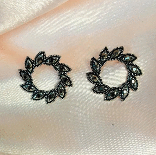 Oxidized Studs
