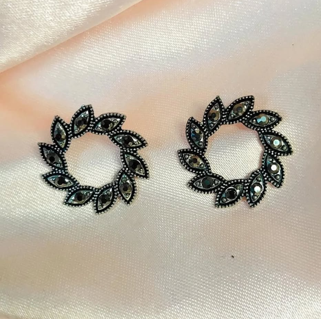Oxidized Studs