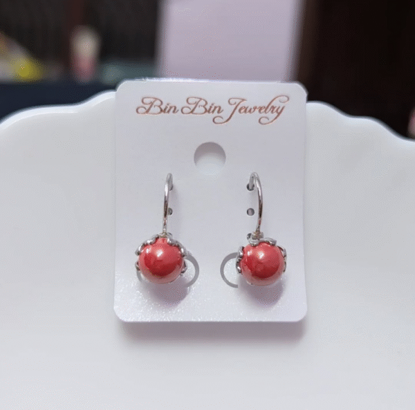 Pearl Leverback Earrings