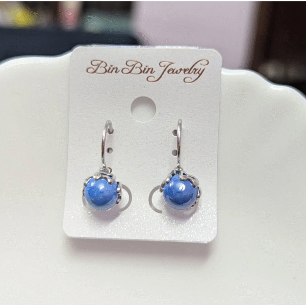 Pearl Leverback Earrings