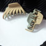 Dual Color Claws_Medium Size