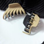 Dual Color Claws_Medium Size