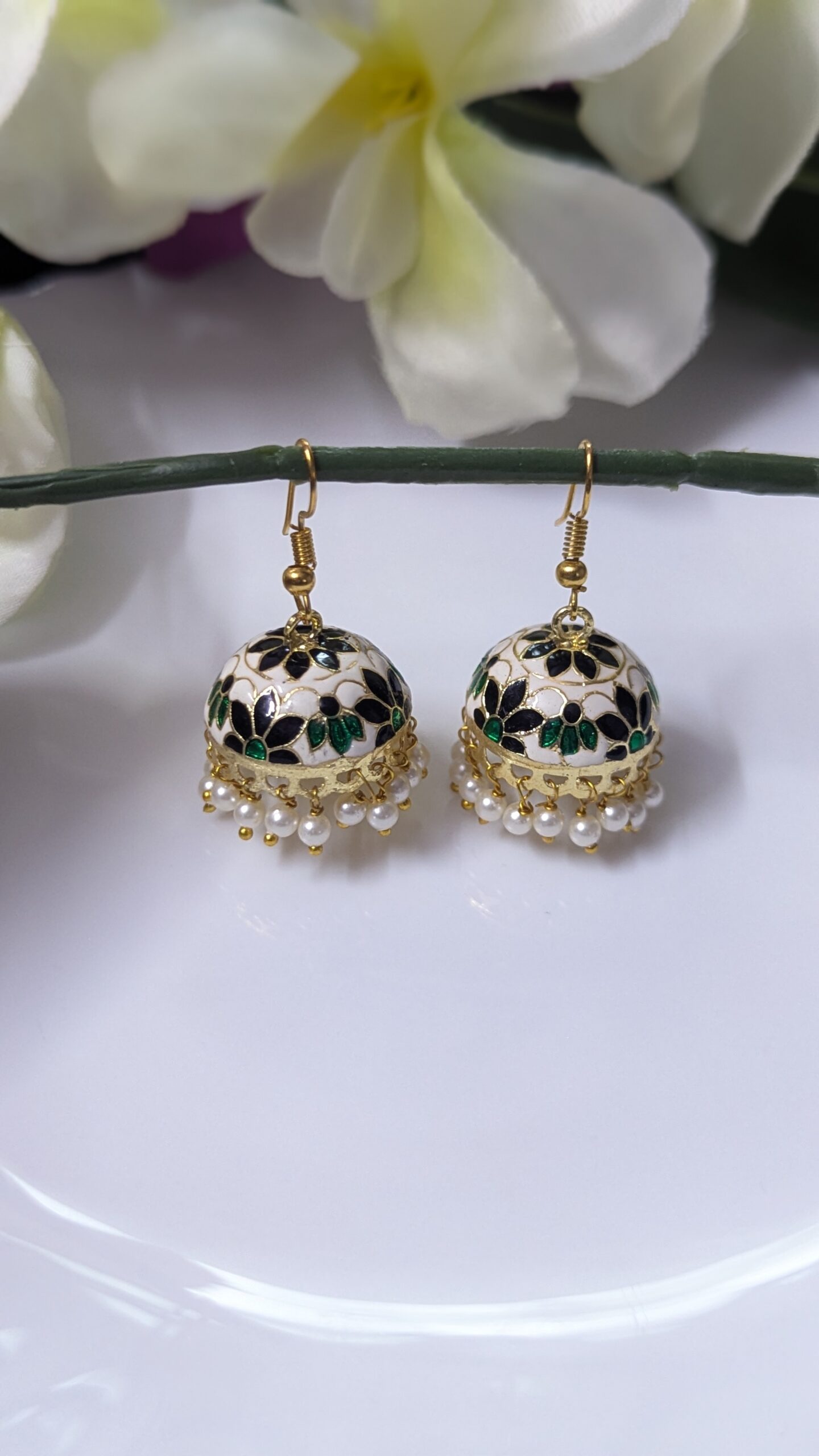 Meenakari Hook Jhumka_Medium To Big