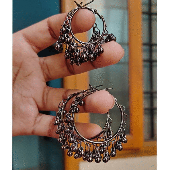 Hoop Earrings_Black metal