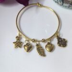 Adjustable charms bracelet
