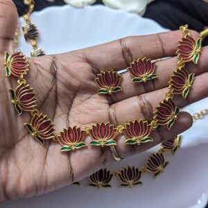 Lotus necklace with studs