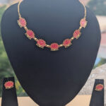 Lotus necklace with studs _Pink