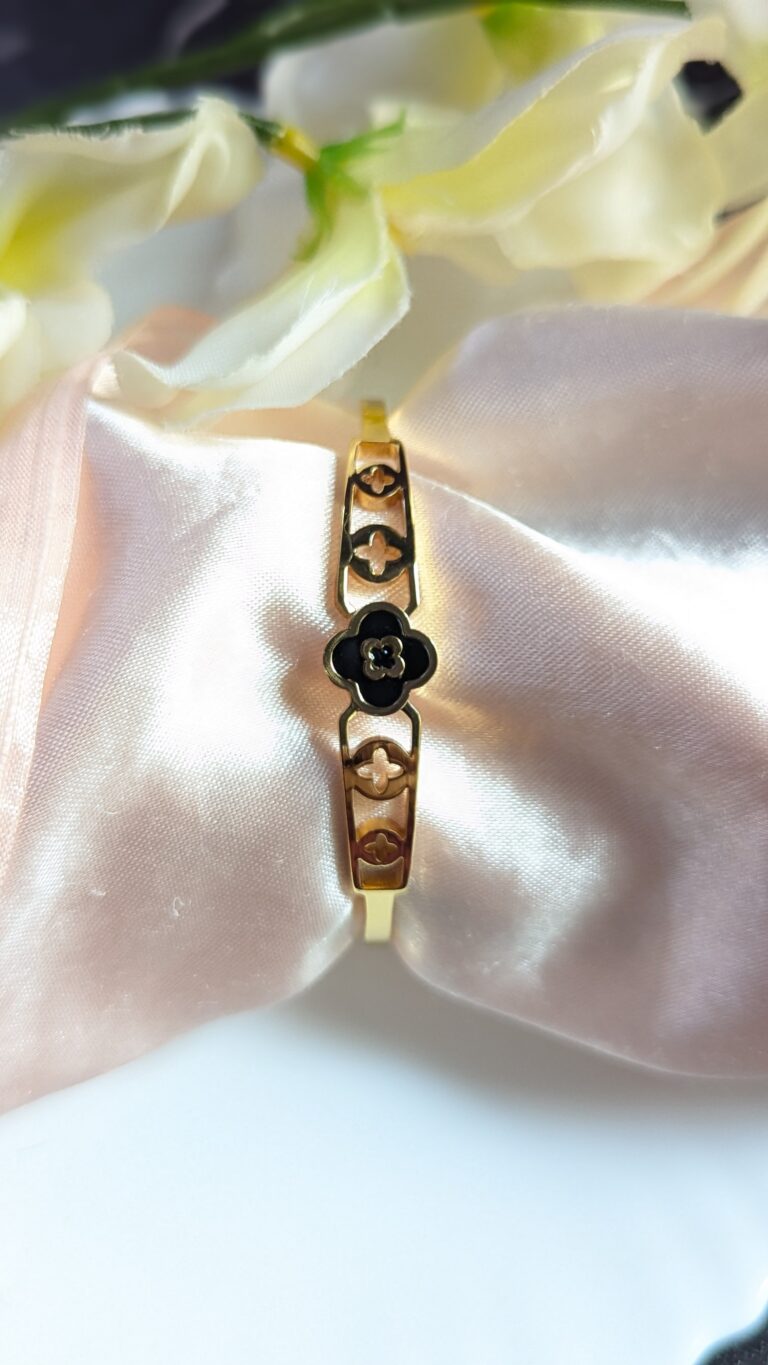 PXL_20251108_065657508