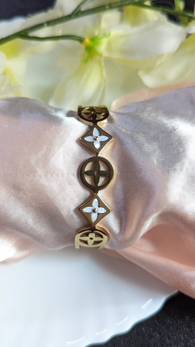 PXL_20251108_065718259.PORTRAIT